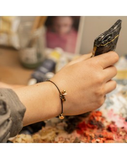 Bracelet Grigri Sunset, bijou fabriqué à Paris à la main - Chaque pièce est unique
Photo @Griisette