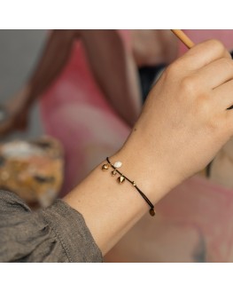 Bracelet Gri-gri Sunset, cordon avec pièce en porcelaine émaillée et perles de cristal, fabriqué à Paris
By @Griisette