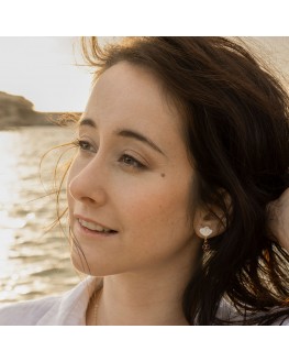 Les boucles d'oreilles Coquillage #4 en porcelaine et perles de verre