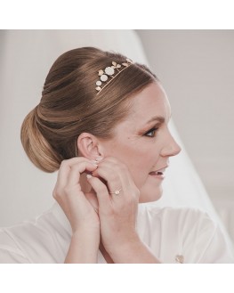 Piece d'exception, la tiare Maria Jardin, 
Parfaite pour des fiancailles, un mariage